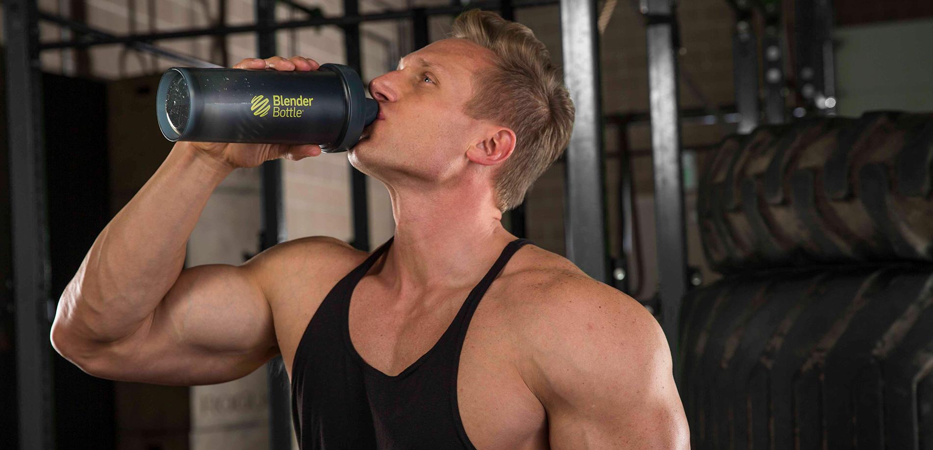 Blenderbottle. De beste shakebeker ter wereld! Eiwitshaker en bidon. Shakebeker met Blenderball